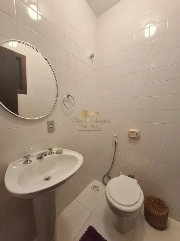 Imagem Casa em Condomínio para Venda em Teresópolis / RJ no bairro Parque do Imbui
