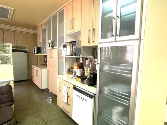 Imagem Imperdível: Apartamento de luxo com 4 suítes e 4 vagas na Zona Sul de SP!