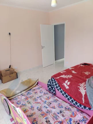 Imagem Casa de 2 dormitórios, 2 banheiros, 2 vagas, com 155m² em Taboão, São Bernardo do Campo