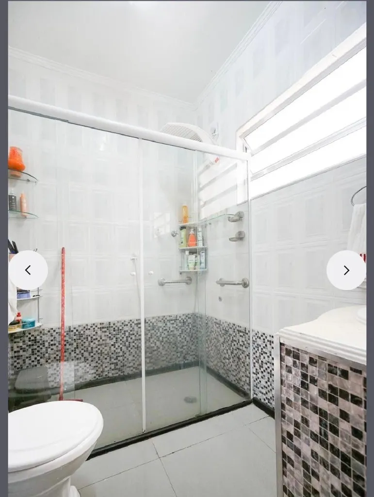 Imagem Casa à venda em São Paulo-SP, Canindé: 5 quartos, 2 banheiros, 2 vagas, 230m²! Confira já!