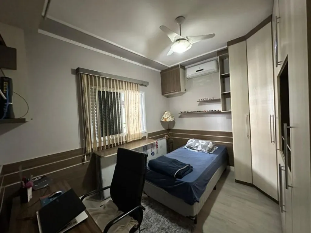 Imagem CASA COM 85,00 m² - MARACANÃ - PRAIA GRANDE SP