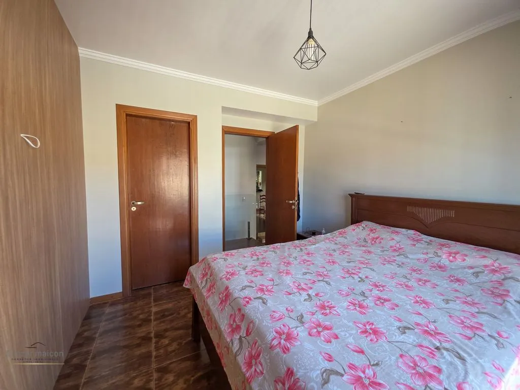 Imagem Casa a Venda com 3 quartos no Bairro Vilage são Luis em Poços de Caldas