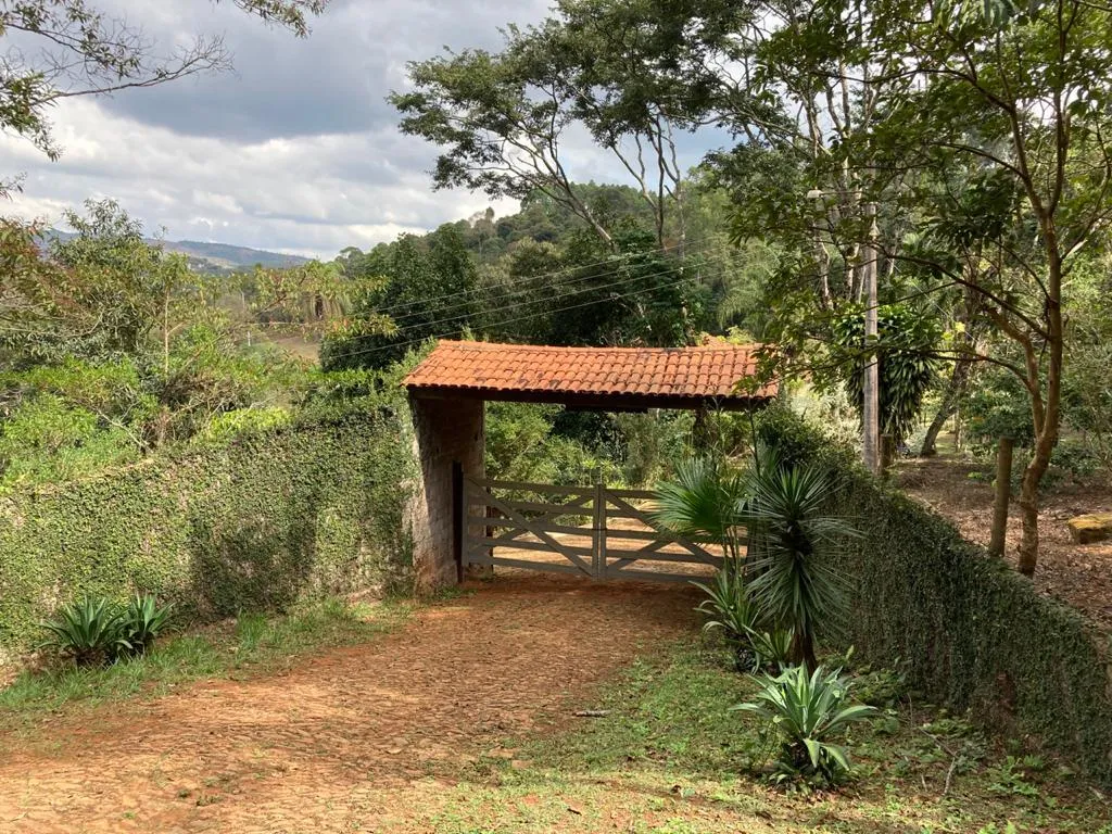 Imagem Ótimo sítio a venda localizado na cidade de Itatiaiuçu/MG, com 23.000 m²