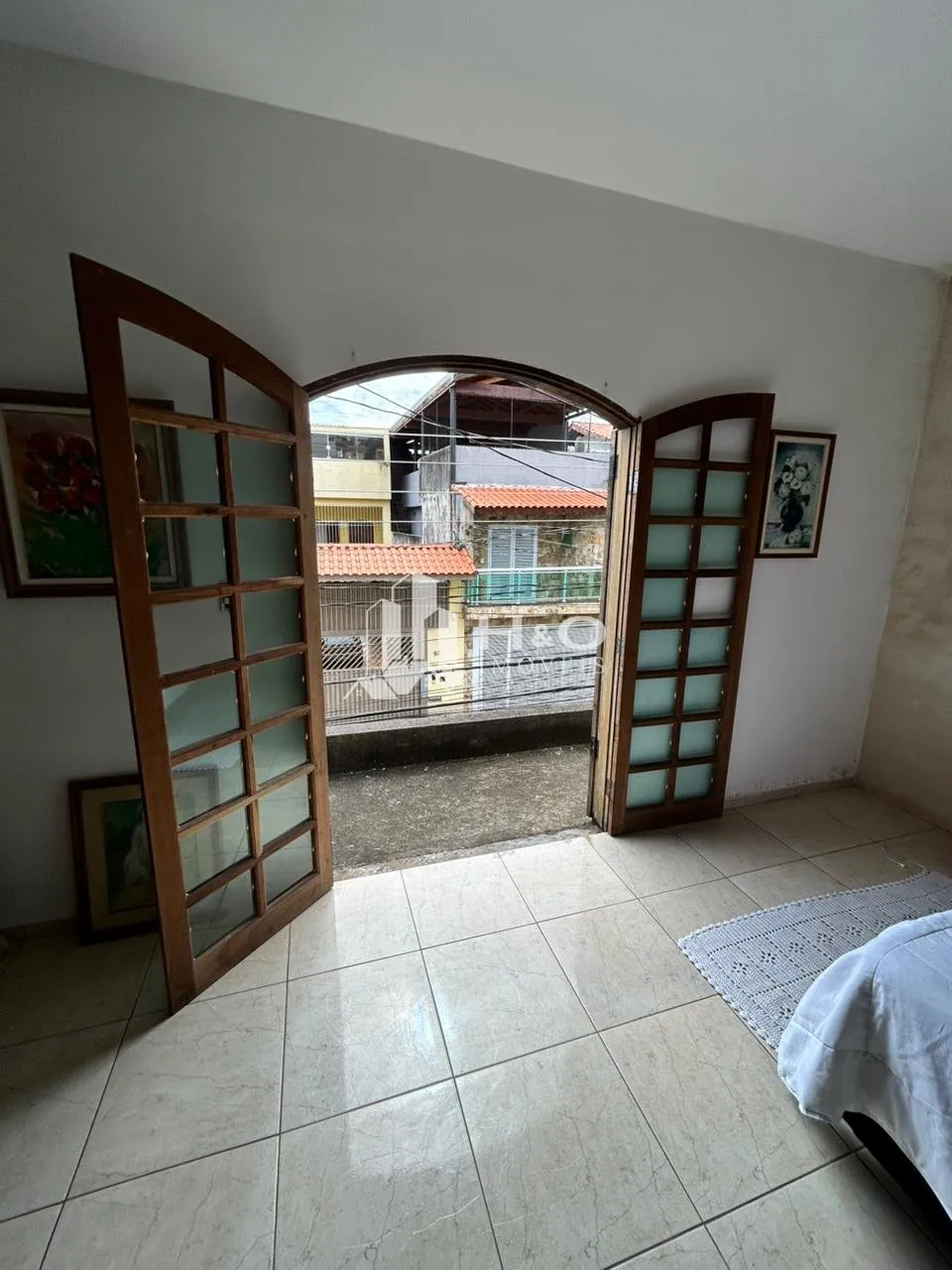 Imagem Casa Ampla à Venda na Fazenda Aricanduva - 4 Dormitórios, Suíte, Edícula e Quintal! 200m2 - R$545.000,00
