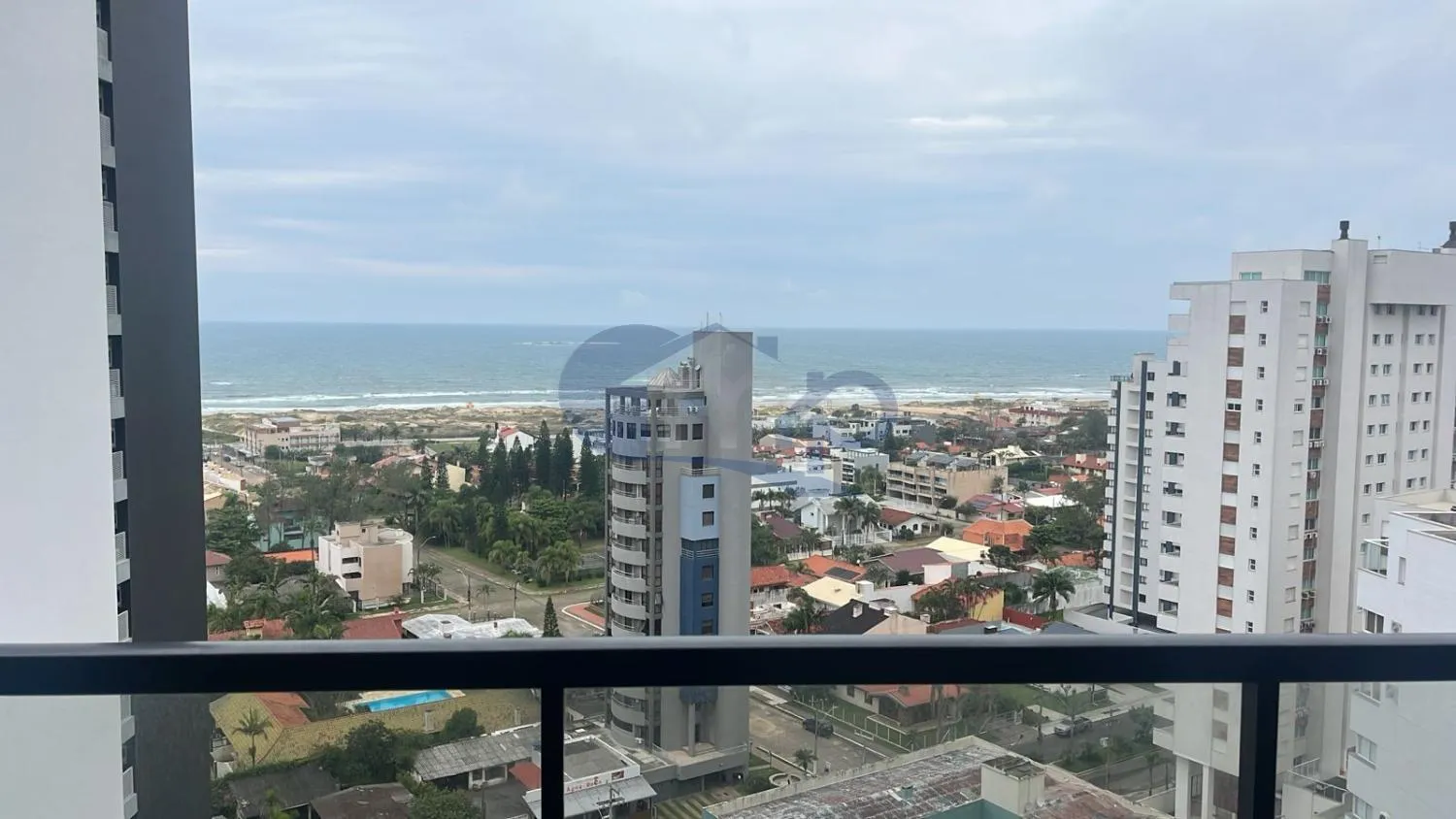 Imagem Apartamento a venda com 2 dormitorios no Predial em Torres/RS