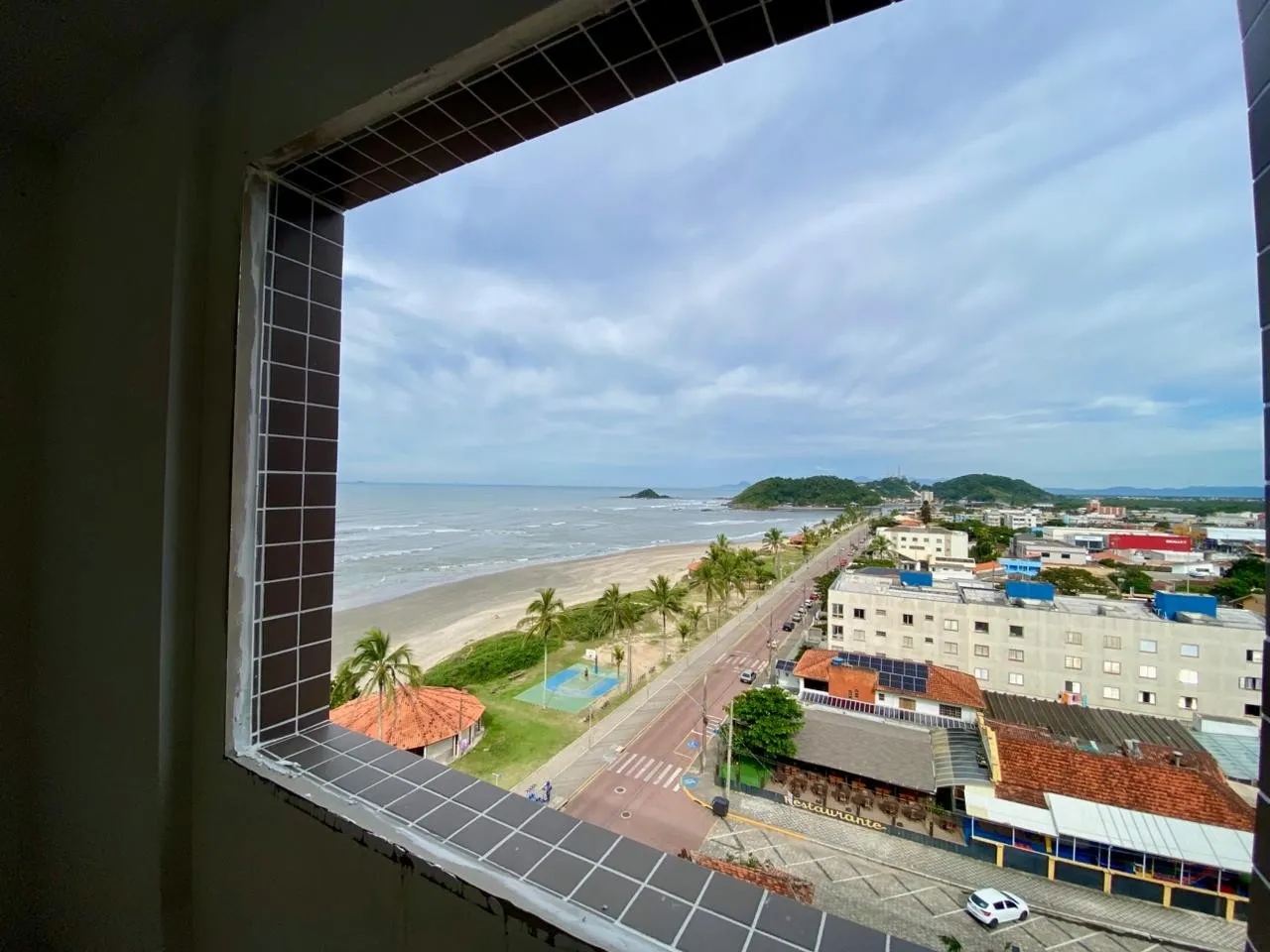 Imagem Apartamento para Venda em Itanhaém, Centro, 3 dormitórios, 3 suítes, 1 banheiro, 2 vagas