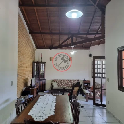 Imagem CASA AMPLA COM 4 DORMITÓRIOS, SENDO 1 SUÍTE, QUINTAL, PISCINA AREA GOURMET, EM EXCELENTE LOCALIZAÇÃO A VENDA EM BOISSUCANGA