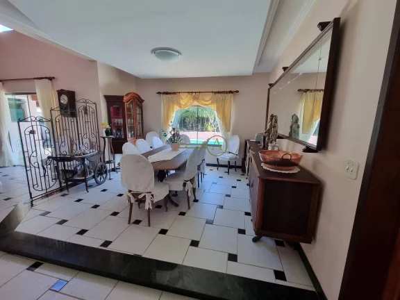 Imagem Mansão térrea de alto padrão à venda, 3 lotes de terrenos, com edículas