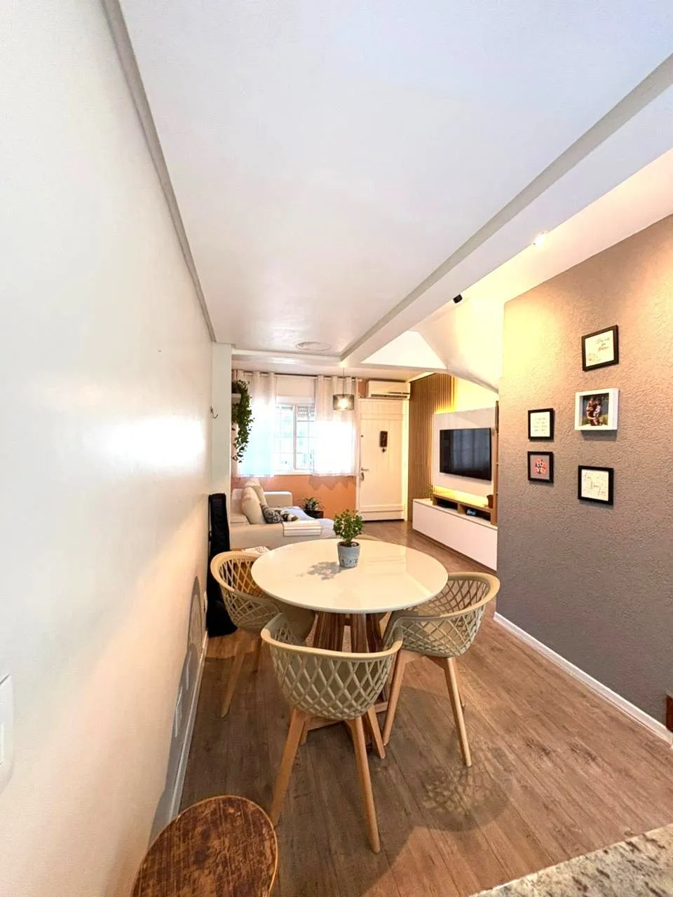 Imagem Casa sobrado de 3 dormitórios e 2 vagas