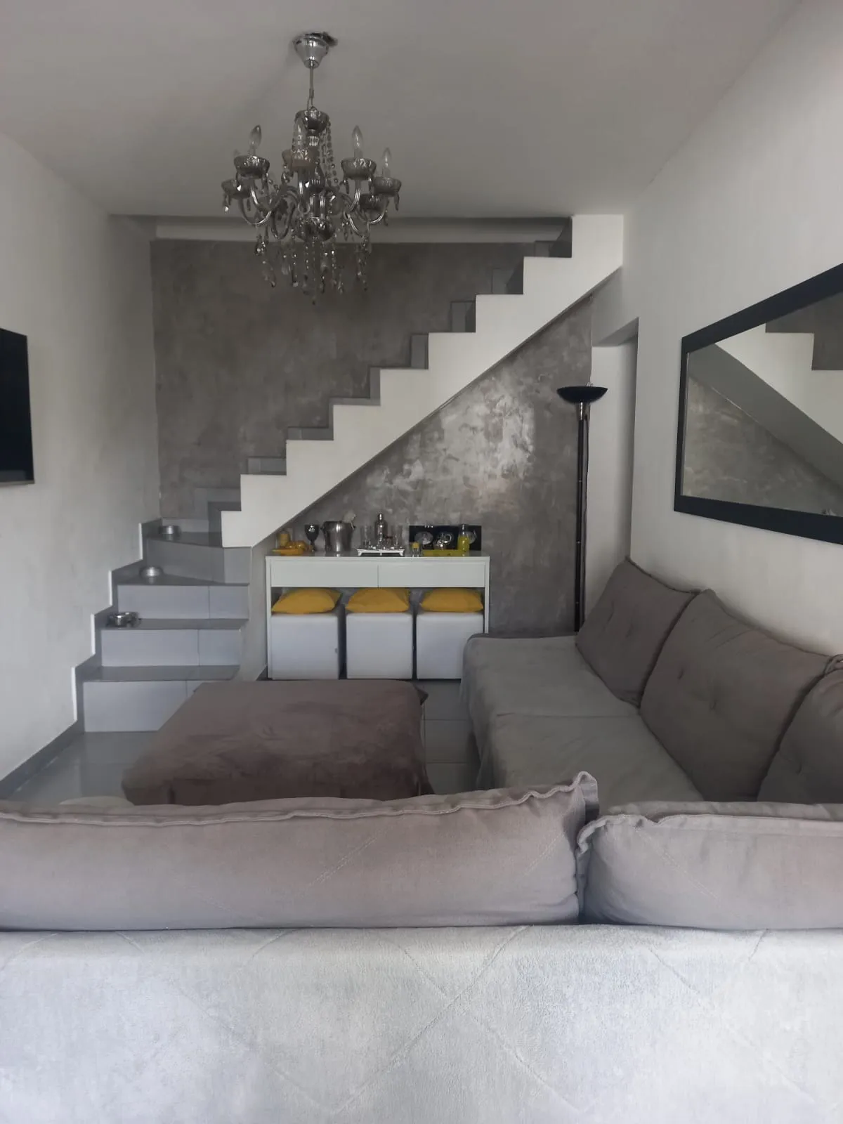 Imagem VENDO OU TROCO LINDA CASA NO BAIRRO CIDADE DUTRA! (ZONA SUL-SP).