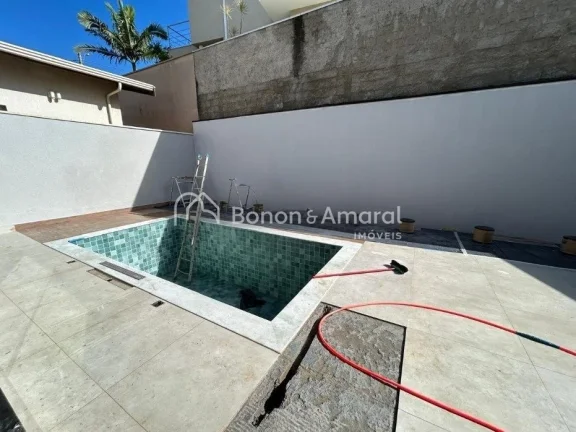 Imagem Casa à venda no Condomínio Portal do Jequitibá em Valinhos.

Sobrado com 3 suítes, sendo 1 suít...