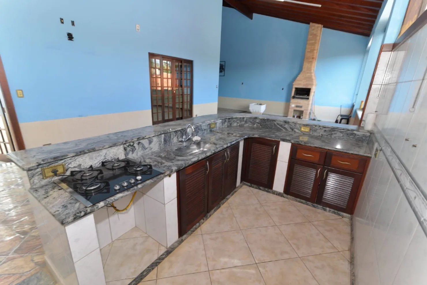Imagem Casa à venda 2 Quartos, 1 Vaga, 220M², Chácara São Silvestre, Taubaté - SP