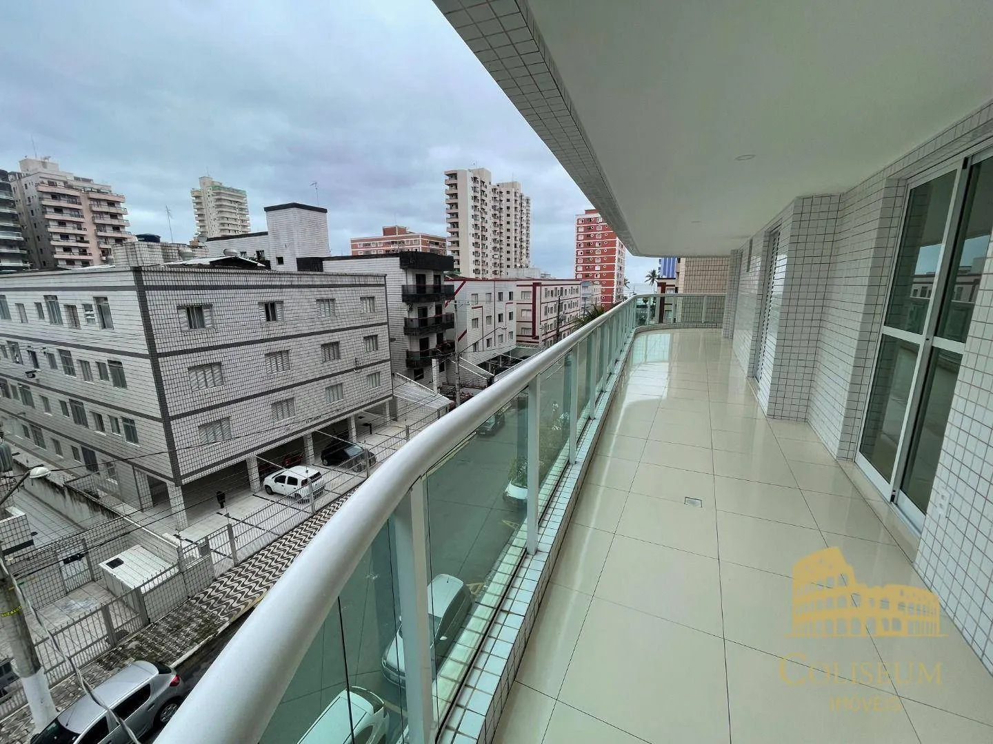 Imagem Apartamento com 3 dormitórios para alugar, 163 m² por R$ 5.000,00/ano - Tupi - Praia Grande/SP