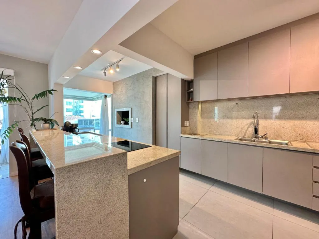 Imagem Apartamento 4 Dormitórios - Bairro Zona Nova