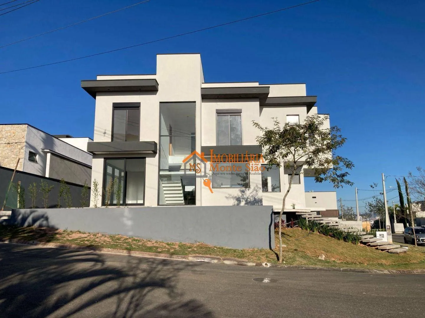 Imagem Sobrado com 4 dormitórios à venda, 342 m² por R$ 2.770.000,00 - Jardim São Pedro - Mogi das Cruzes/SP