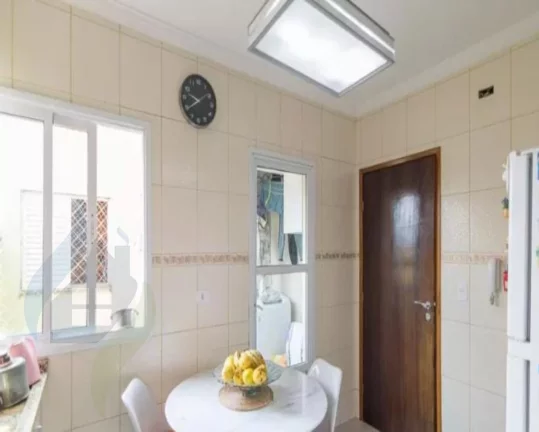 Imagem Cobertura de 3 dormitórios, 3 banheiros, 2 vagas, com 174m² em Jardim, Santo André