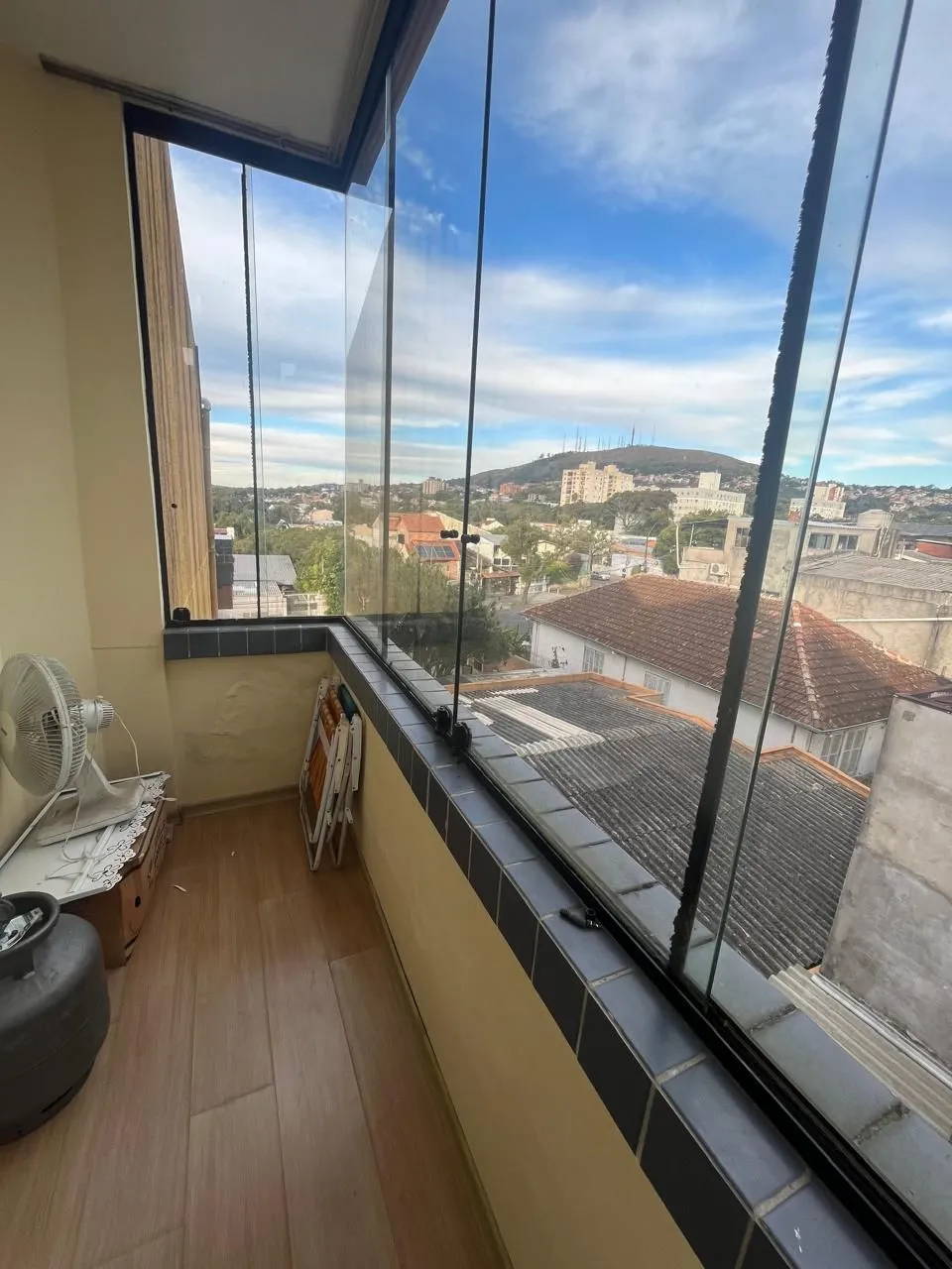 Imagem **Cobertura com 2 Quartos e Churrasqueira na Glória, Porto Alegre - Oportunidade Única!**