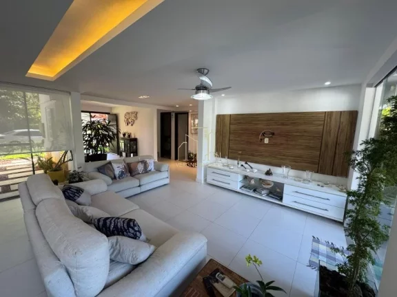 Imagem Espetacular Casa Mobiliada no Condomínio Residencial Quatro Rodas em Itapuã, Salvador-BA 4 Quartos, 2 Suítes, Área Gourmet, Piscina Imperdível!
