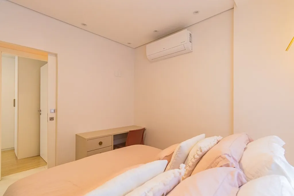 Imagem Apartamento à venda em São Paulo, Moema, com 2 quartos, 53m2