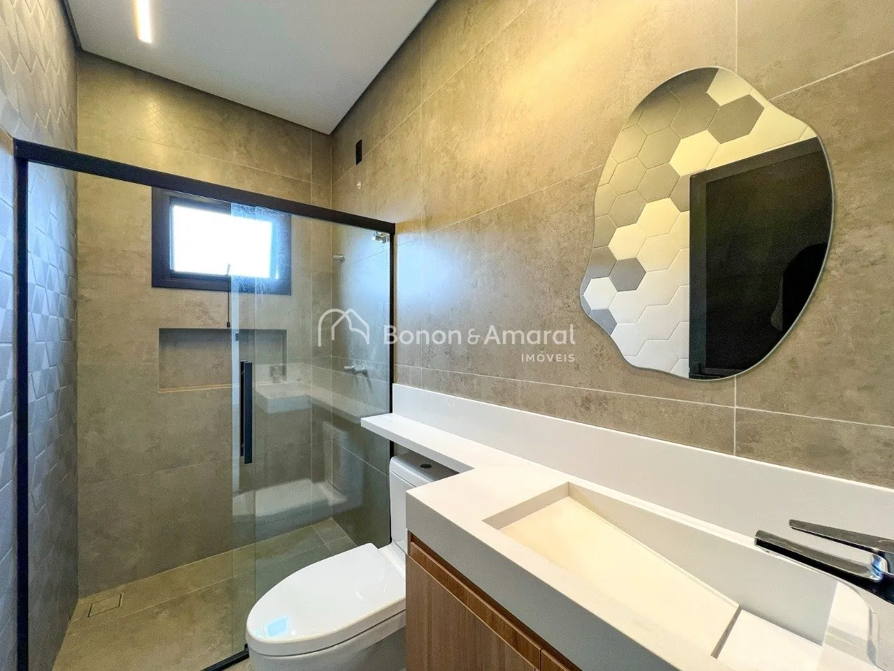 Imagem Casa em condominio 3 Suítes, com piscina em Valinhos /SP