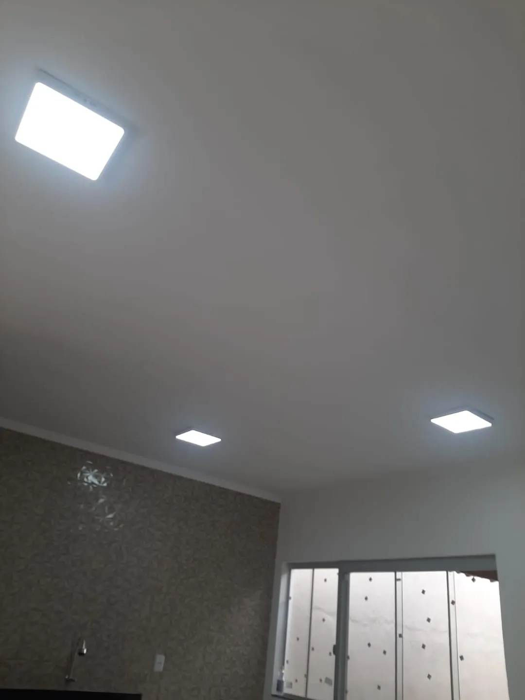 Imagem Casa à venda 2 Quartos, 2 Vagas, 125M², Residencial e Comercial Portal dos Eucaliptos, Pindamonhangaba - SP