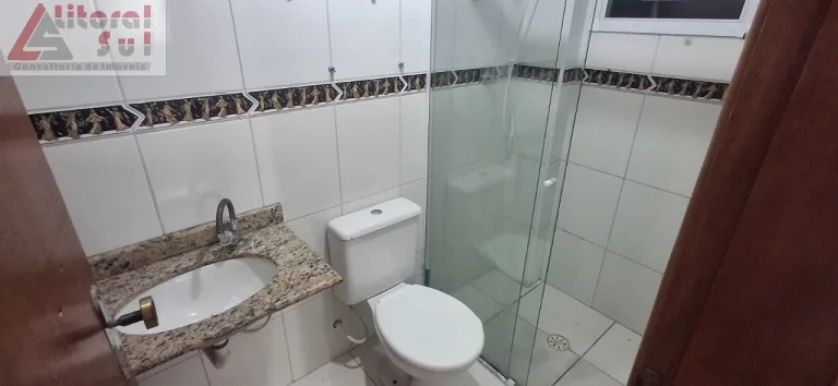 Imagem Imperdível oportunidade de compra em condomínio de luxo em Praia Grande-SP: 2 quartos, 1 suíte, 1 sala, 2 banheiros, 1 vaga de garagem, 70m².