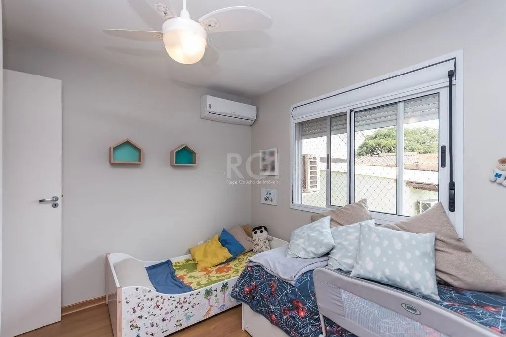 Imagem Casa Condominio para Venda - 178,00 m², 3 dormitórios, sendo 2 suites, 2 vagas - Alto Petrópolis