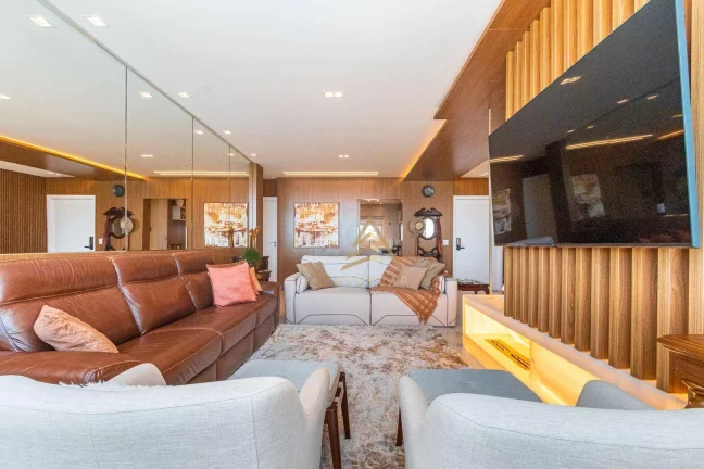 Imagem Apartamento com 4 dormitórios à venda, 190 m² por R$ 7.500.000,00 - Pioneiros - Balneário Camboriú/SC