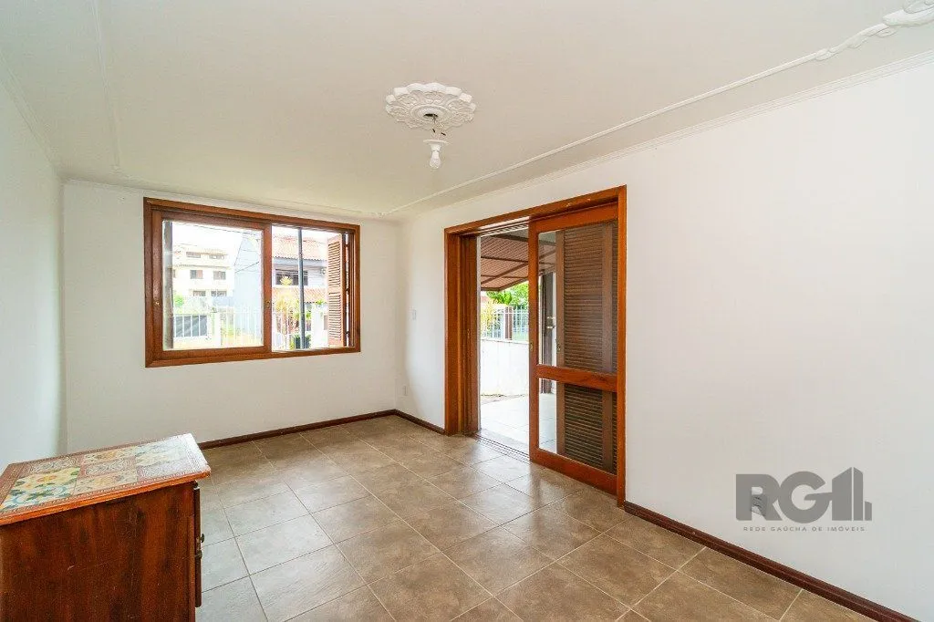 Imagem Casa no Jardim Itu com 6 dormitórios e 2 vagas e piscina