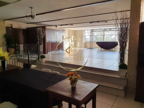 Imagem Salão Comercial à Venda, 740m², Vista Permanente para o Banhado, Sjc.