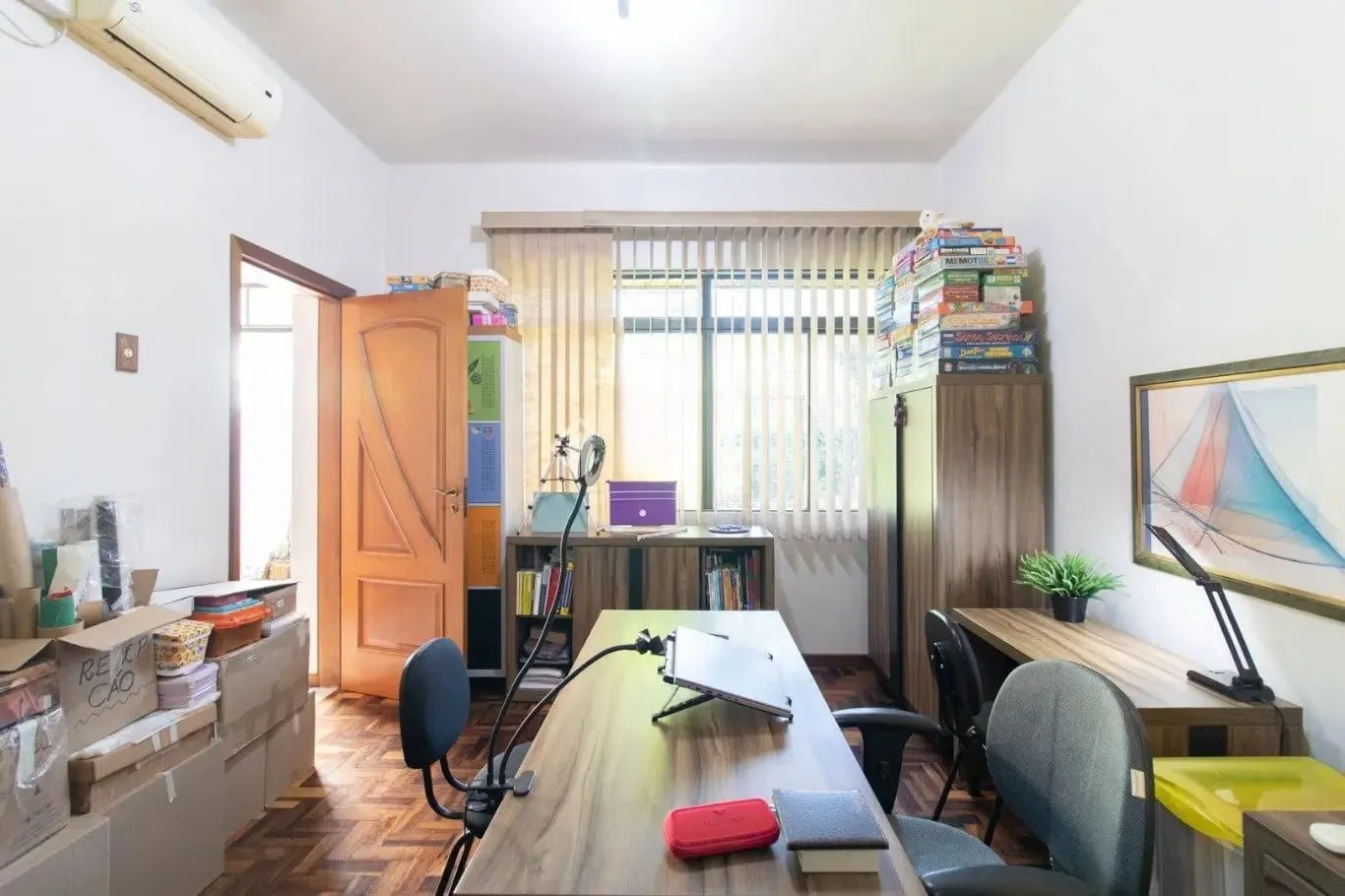 Imagem Casa com 4 dormitórios e 175m² à venda no Bairro Santa Tereza