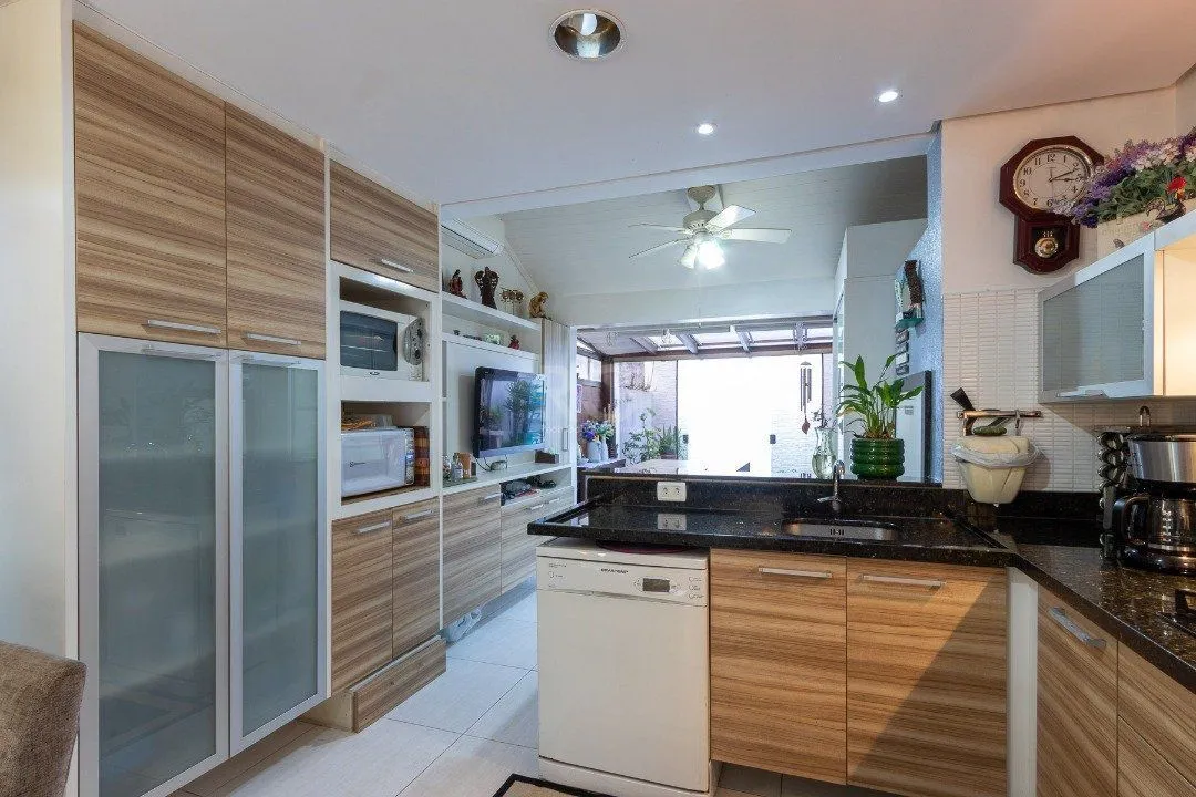 Imagem Casa Condominio para Venda - 174.58m², 4 dormitórios, sendo 1 suites, 2 vagas - Ipanema