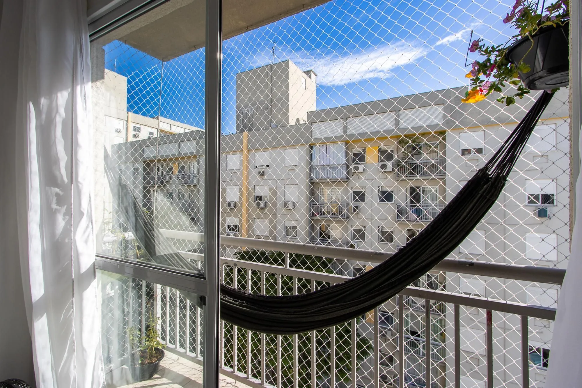 Imagem Lindo Apartamento 3 dorm à Venda na Tristeza, Porto Alegre,