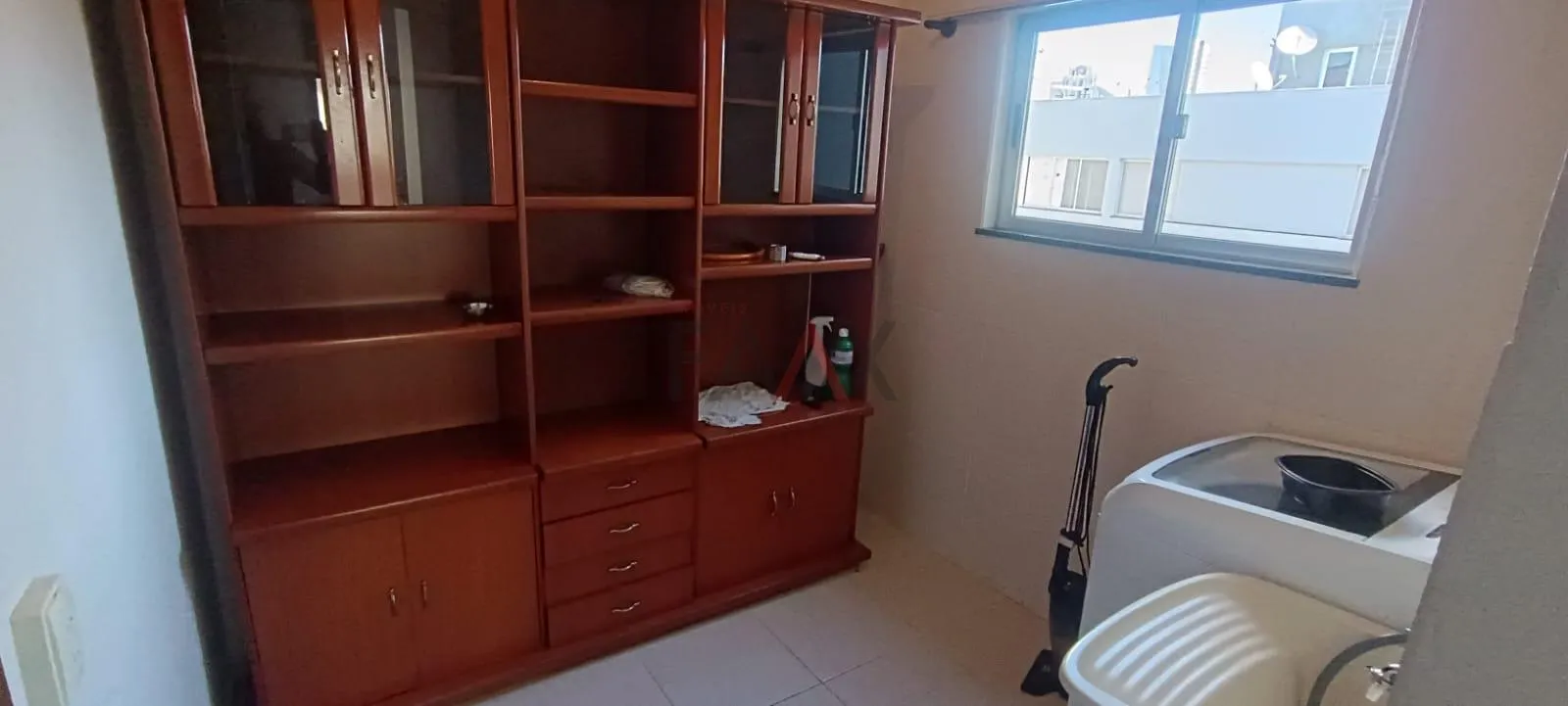 Imagem Apartamento Amplo de 144m² com 3 Quartos à Venda no Edifício Mãe Cinda