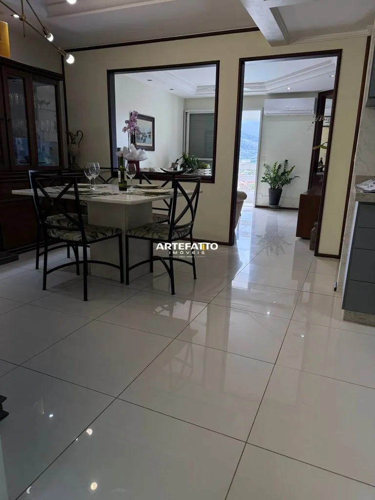 Imagem Apartamento à venda em Ubatuba, Praia das Toninhas, com 3 quartos, 136m2