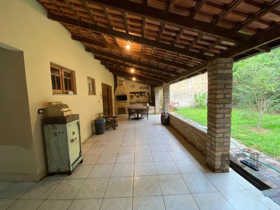 Imagem Casa para Venda - 350m², 4 dormitórios, sendo 4 suites, 4 vagas - Tristeza