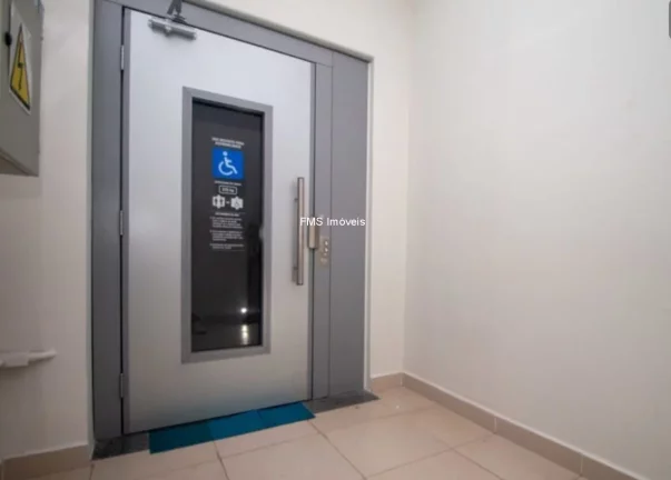 Imagem Loja com 576m² no Butantã.