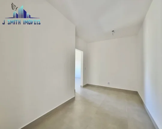 Imagem CASA TÉRREA, NOVINHA!! 245m², PISCINA. CÔMODOS GRANDES. CONDOMÍNIO FECHADO.