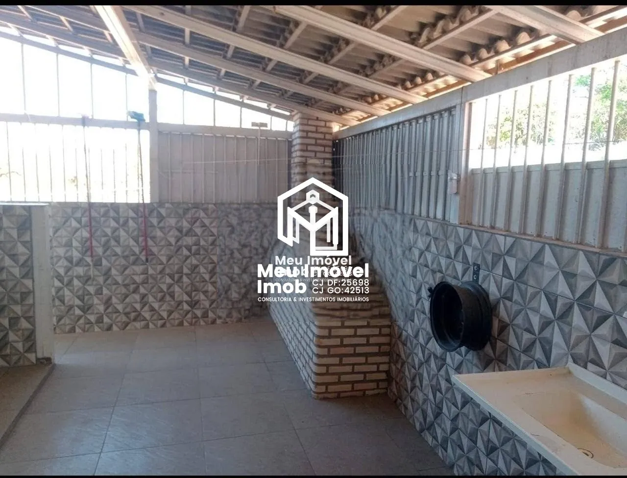 Imagem Rancho Luziânia 2 Quartos 1 Suíte 1.000m² Área de Serviço Porcelanato Laje