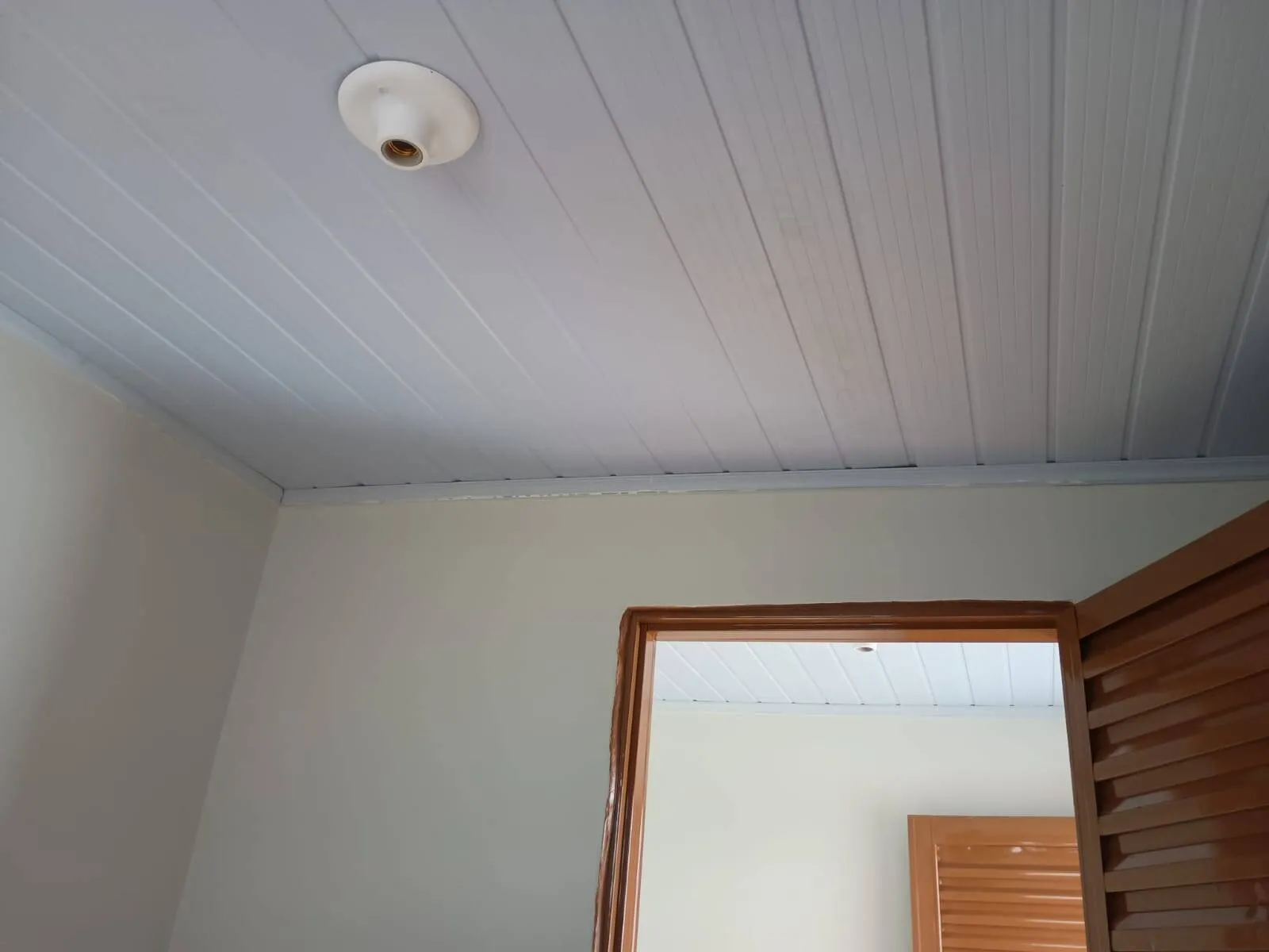 Imagem Casa de um quarto no barro lixeira