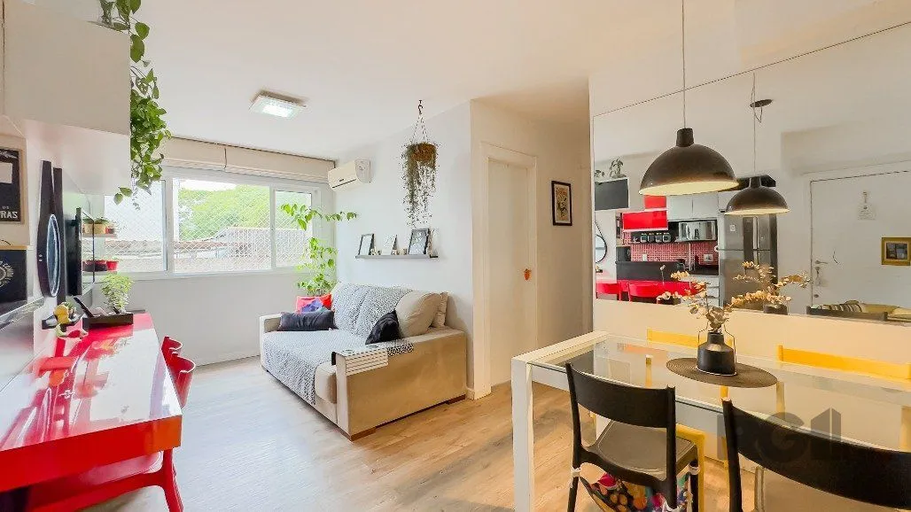 Imagem Apartamento a venda no bairro Passo da Areia com dois dormitórios.