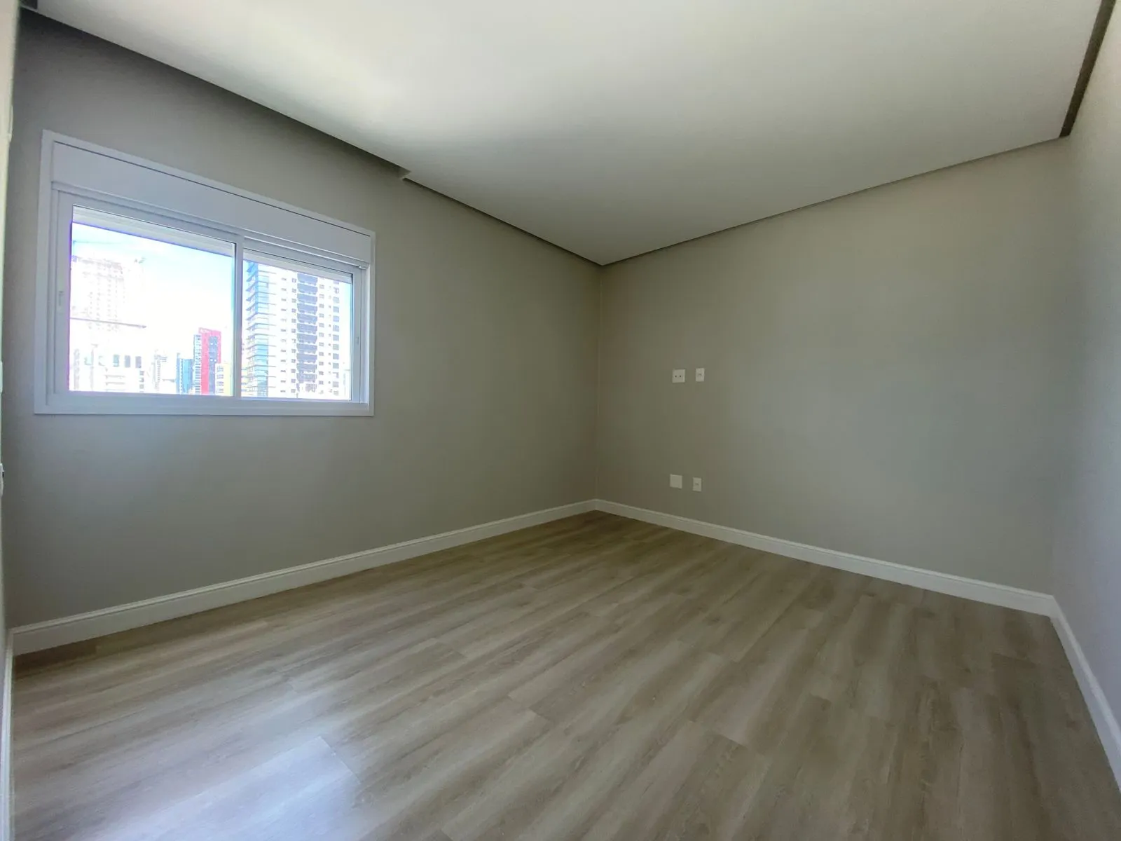 Imagem Apartamento com vista para o mar à venda com 128.84m2 por R$ 4.200.000,00