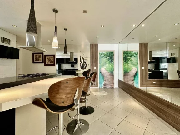 Imagem Apartamento com 3 dormitórios à venda, 124 m por R$ 2.950.000,00 - Riviera