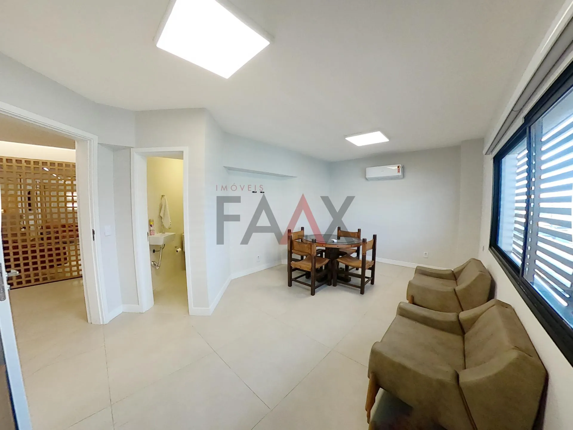 Imagem Ponto Comercial à venda na esquina do Novo Hospital Santa Tereza GUARAPUAVA - PR