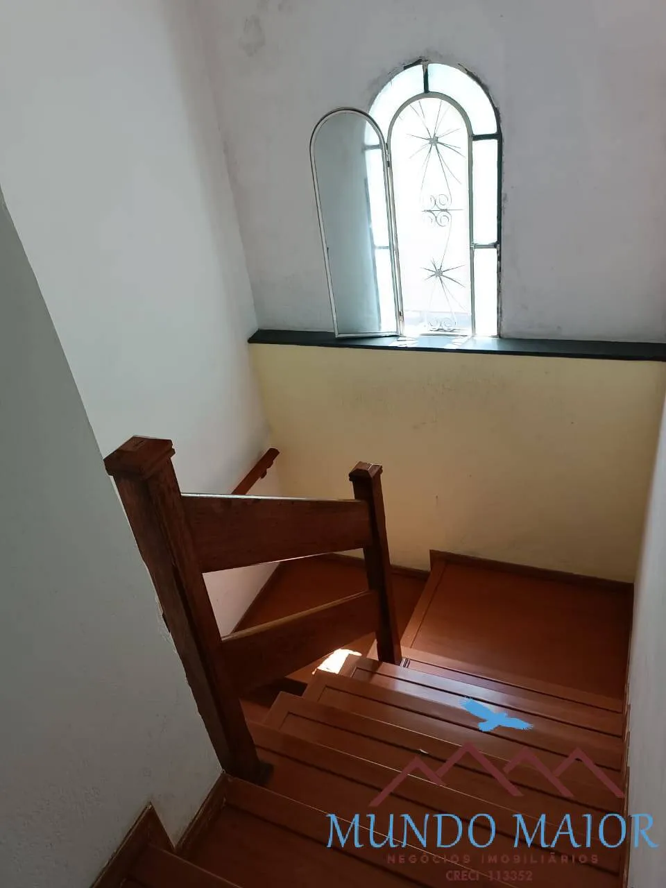 Imagem Sobrado Centro - 3 dormitorios e 1 suite e 2 Vagas -Casa Branca!!