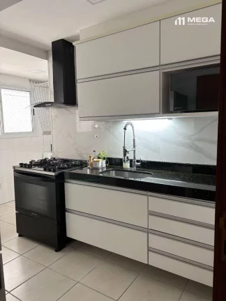 Imagem Excelente Cobertura uma quadra do mar em Itapoa