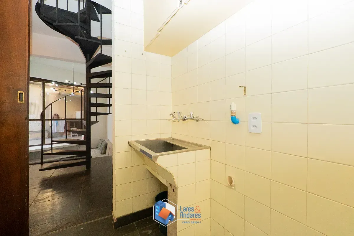 Imagem Casa para venda e locação em Cambuci com 4 quartos, sendo 1 suíte, 115m²