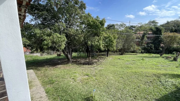 Imagem Chácara de 2.183 m2 com 2 Quartos, Sala, Cozinha e Banheiro – Oportunidade Imperdível!