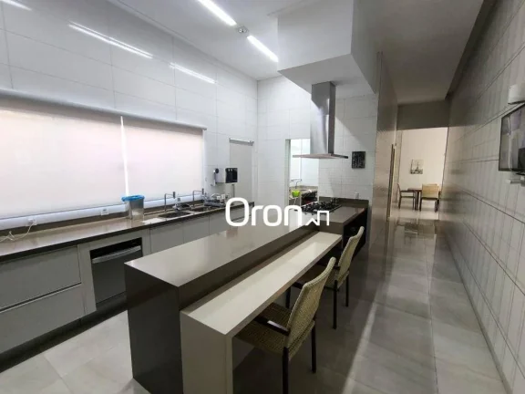 Imagem Casa mobiliada com 3 dormitórios à venda, 214 m² por R$ 1.390.000 - Setor Gentil Meireles - Goiânia/GO
