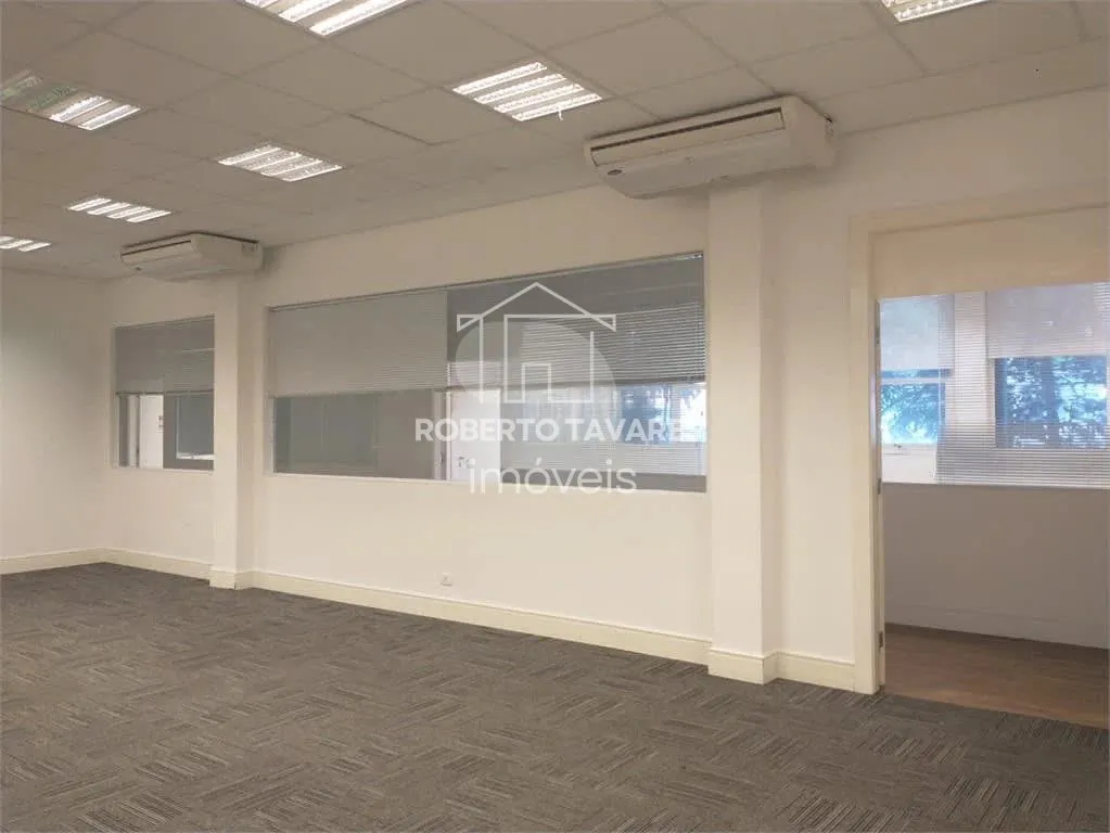 Imagem Galpão comercial para locação Butantã - com 1.268m² de área útil - 10 Salas, 10 vagas de garagens.